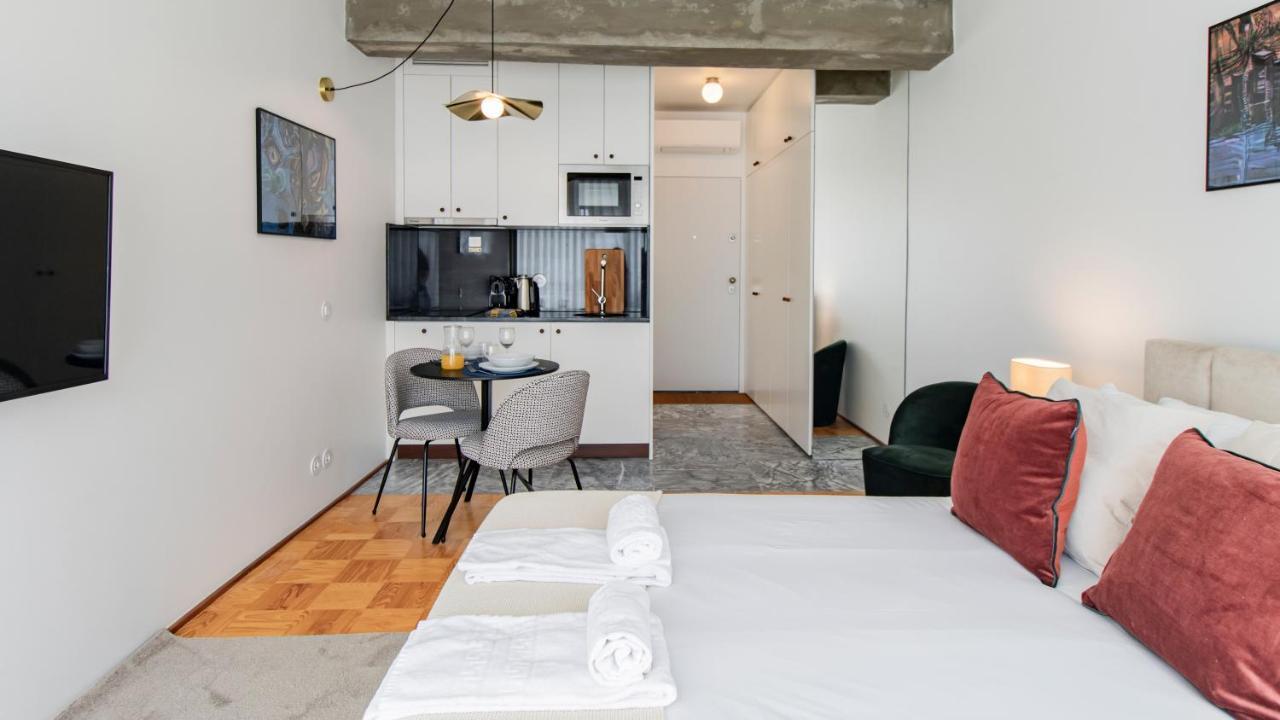Ceuta Studio Apartments By Lovelystay Porto Eksteriør billede